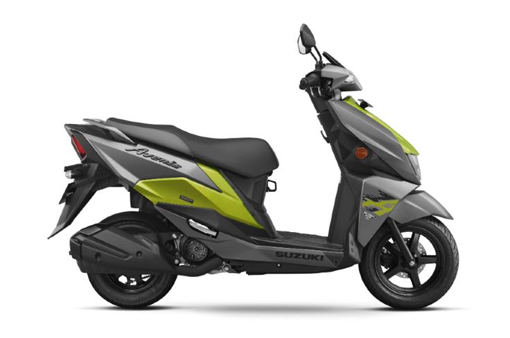 Suzuki has given the Avenis edgy and angular bodywork to enhance the sporty appeal.